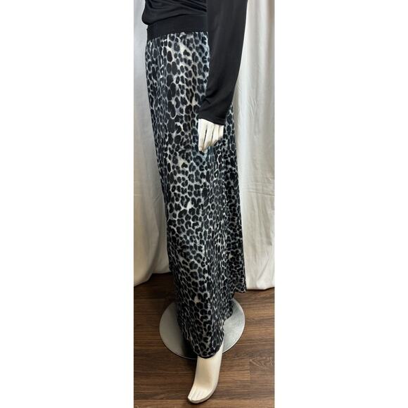 Express Leopard Maxi Skirt, Black, Gray & White, Sz: SP, 61-00 - Picture 15 of 16